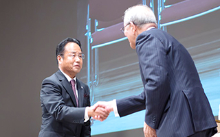 Received the “Inamori Manager Award”